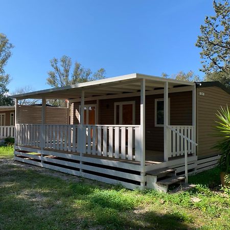 Villaggio Camping Uria Foce Varano Exteriör bild