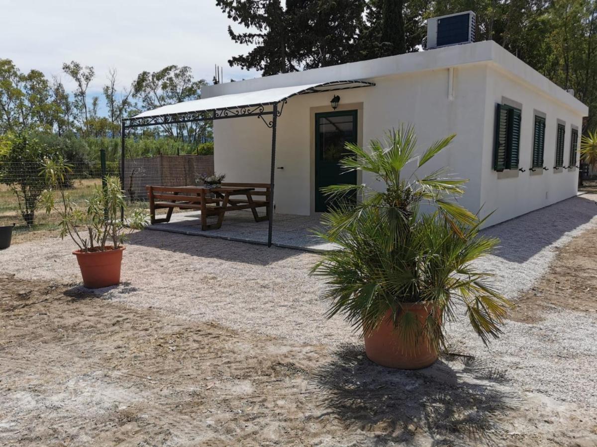 Villaggio Camping Uria Foce Varano Exteriör bild
