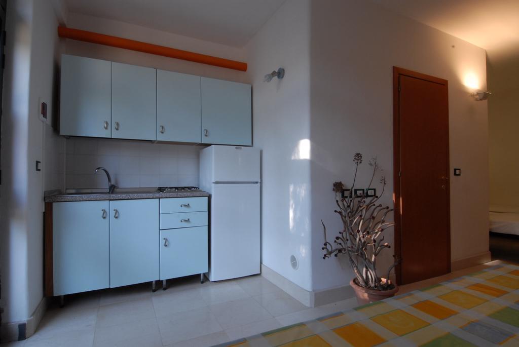 Villaggio Camping Uria Foce Varano Exteriör bild