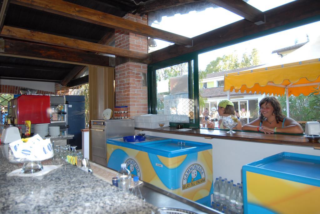 Villaggio Camping Uria Foce Varano Exteriör bild