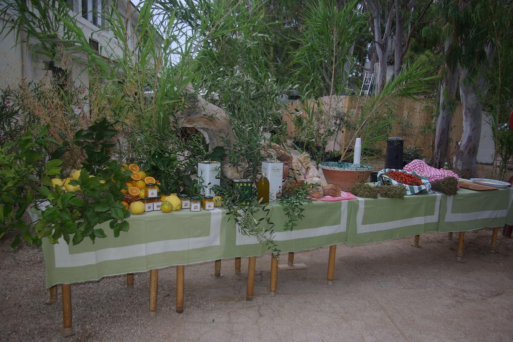 Villaggio Camping Uria Foce Varano Exteriör bild