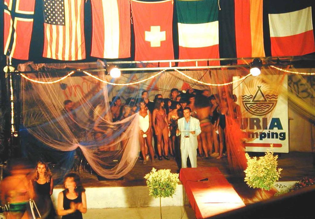 Villaggio Camping Uria Foce Varano Exteriör bild