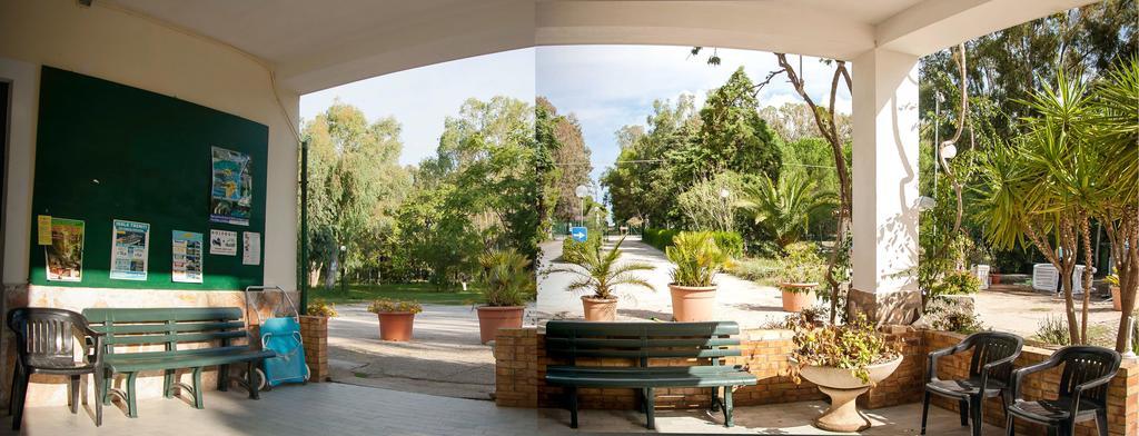 Villaggio Camping Uria Foce Varano Exteriör bild