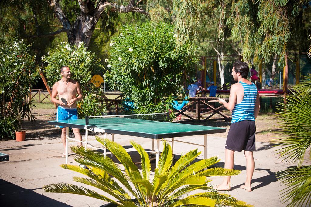 Villaggio Camping Uria Foce Varano Exteriör bild